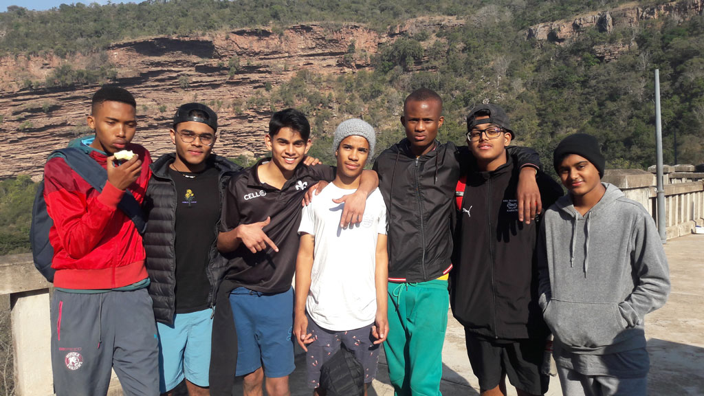 gr 10 & 11 teambuild